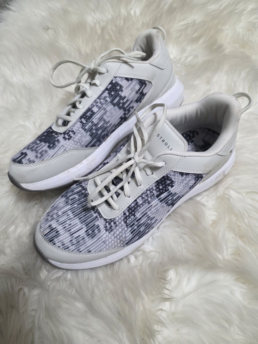 Stroll Spike Less White & Gray Knit Golf Shoes